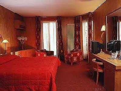 Best Western Ronceray Opera Paris 3*,