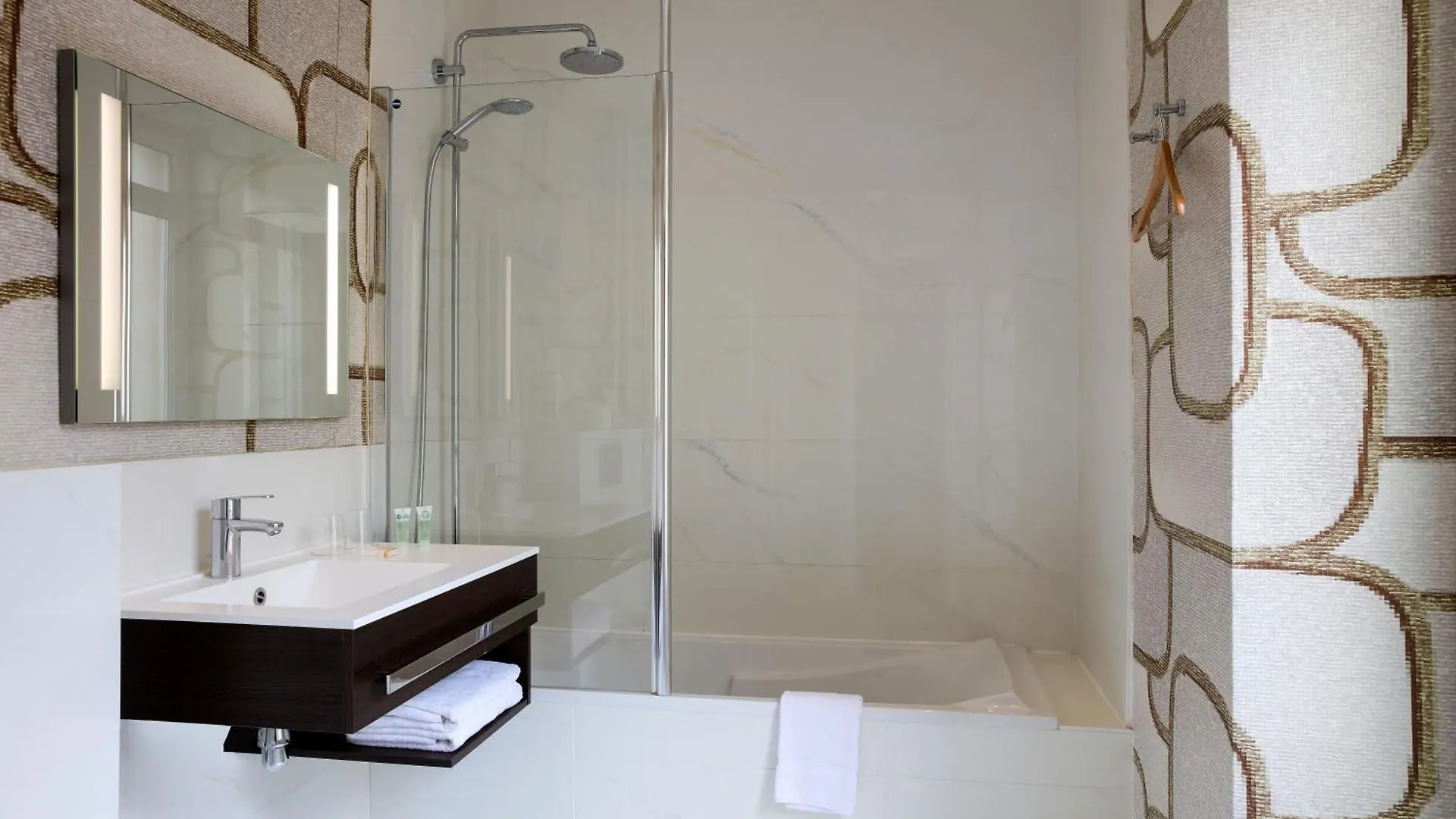 Best Western Ronceray Opera Paris Hotel