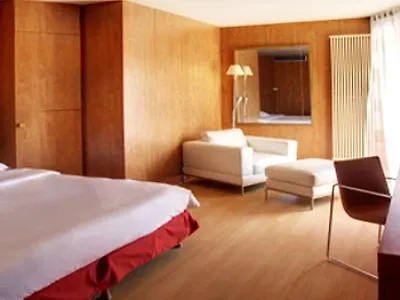 Best Western Ronceray Opera Paris 3*,