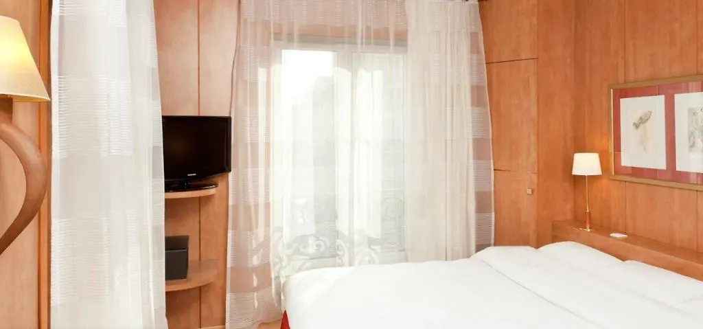 Best Western Ronceray Opera Paris